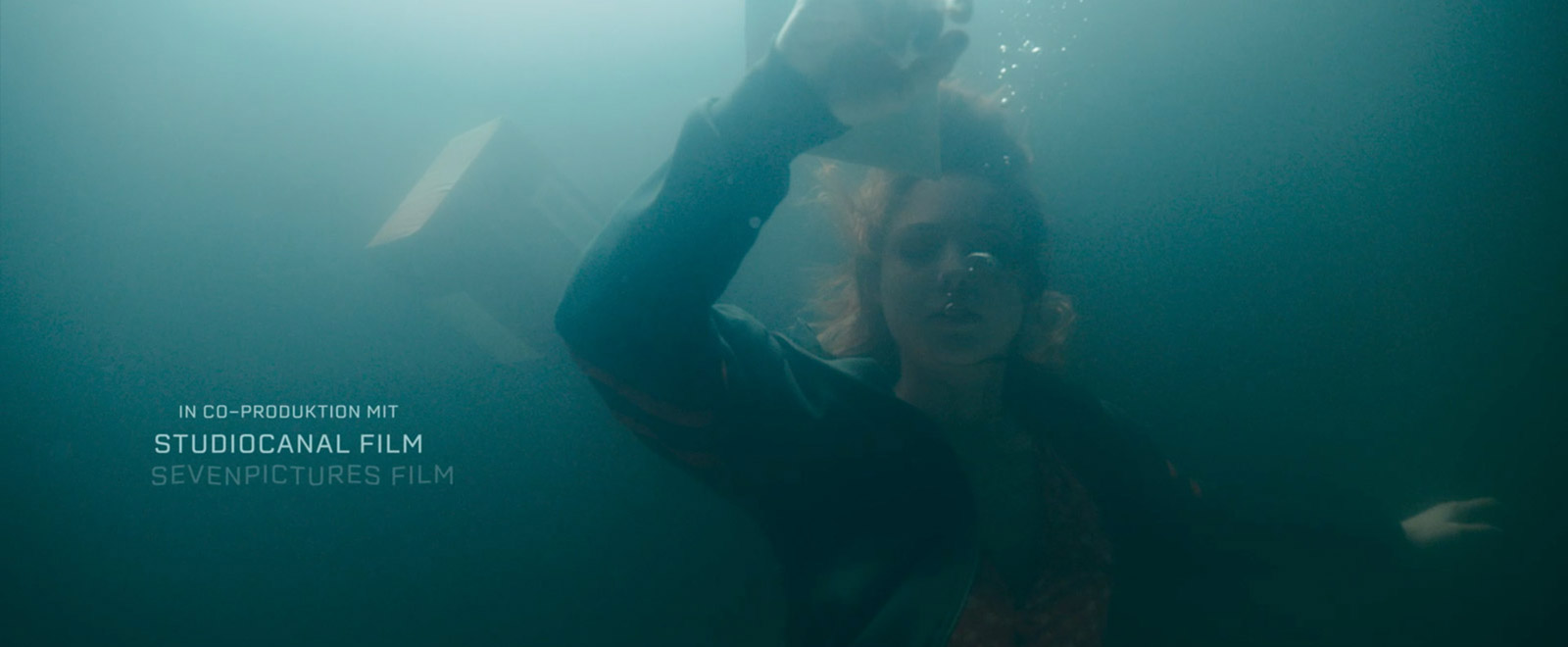 Presenter zu Kinospielfilm »FLY« – example image of the animation | MARIA LISSEL Animation + Motion Design | maria-lissel.de